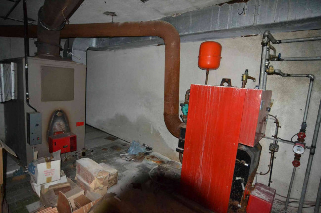 casa indipendente con giardino in vendita a Torre Mondovì