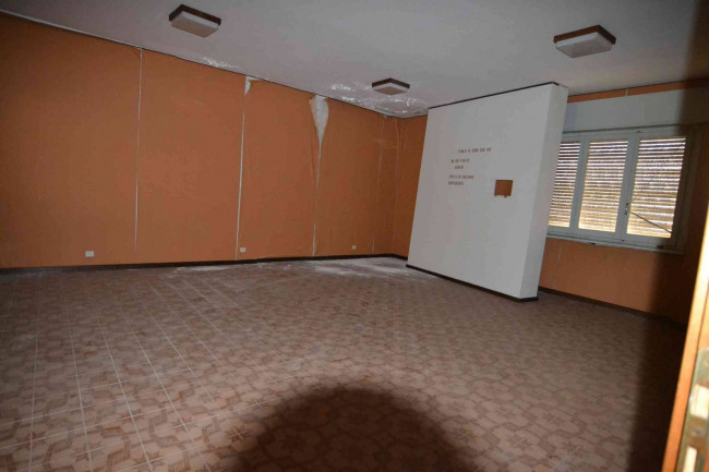 casa indipendente con giardino in vendita a Torre Mondovì