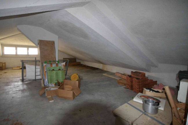 casa indipendente con giardino in vendita a Torre Mondovì