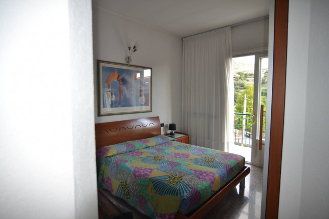 Appartamento in vendita a Toirano