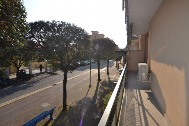 Appartamento in vendita a Borghetto Santo Spirito