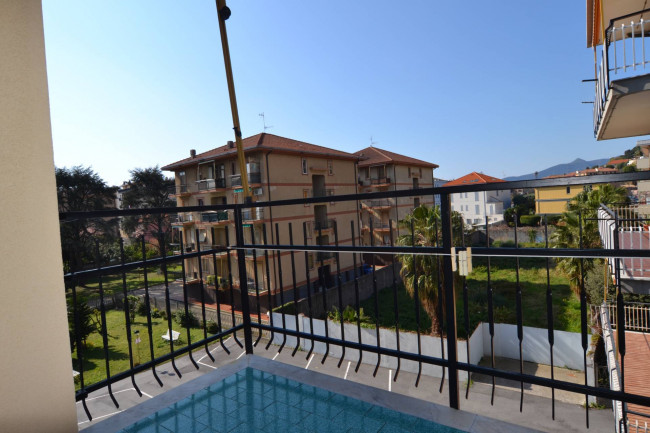 Appartamento in vendita a Pietra Ligure