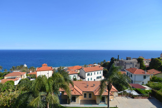 Appartamento in vendita a Bordighera