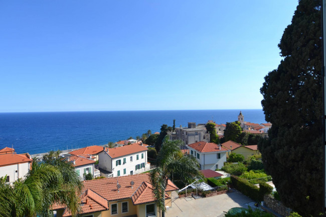Appartamento in vendita a Bordighera