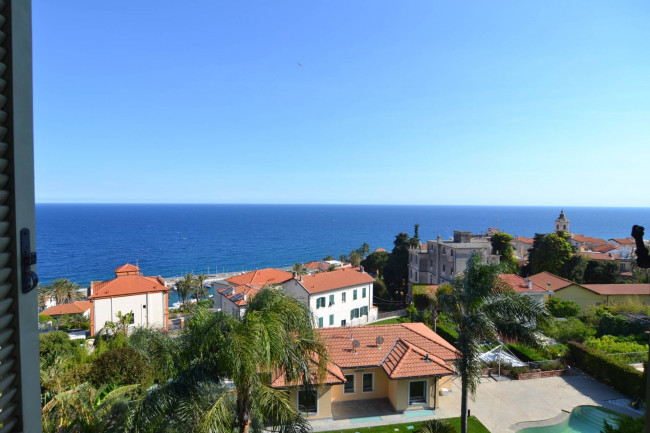 Appartamento in vendita a Bordighera