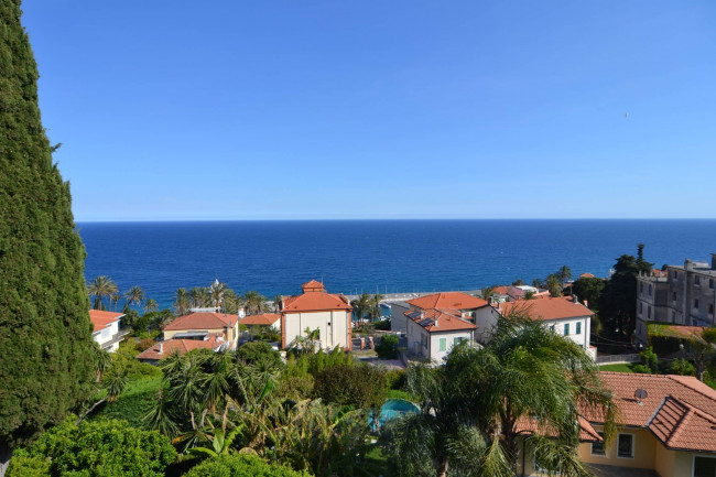 Appartamento in vendita a Bordighera
