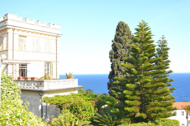 Appartamento in vendita a Bordighera