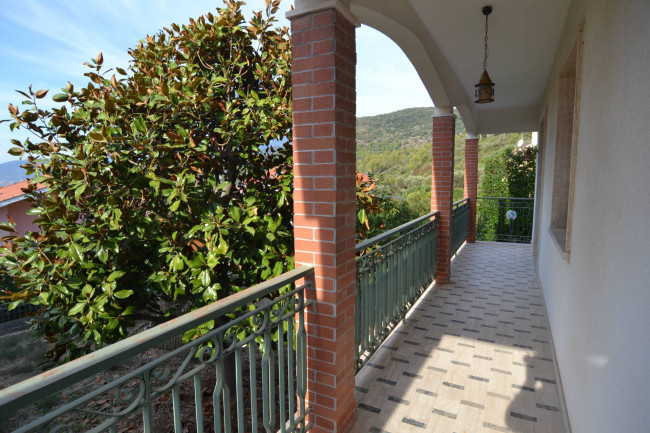 Villa in vendita a Borgio Verezzi