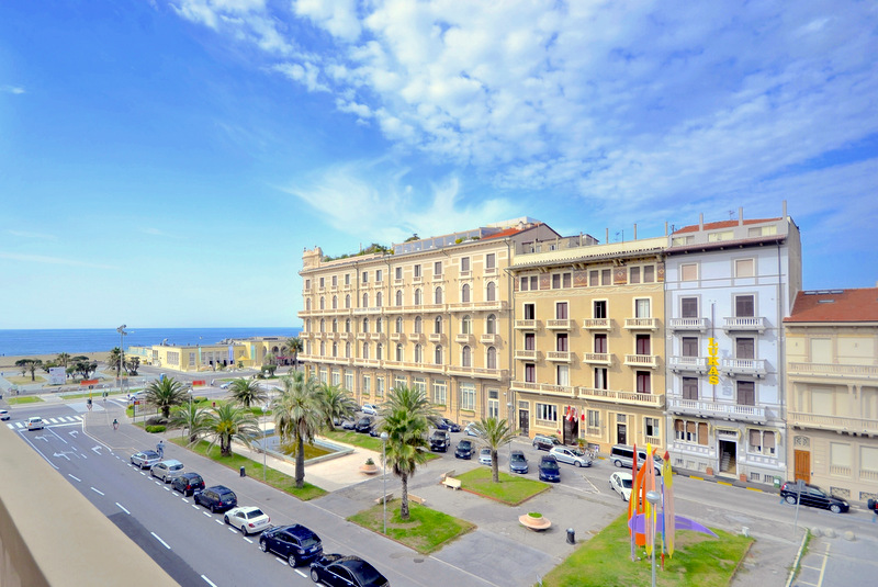 Appartamento VIAREGGIO vendita    Mediterranea Immobiliare s.n.c.