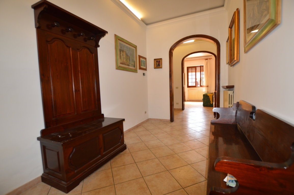 Villa Unifamiliare - Indipendente VIAREGGIO vendita  Centro  Mediterranea Immobiliare s.n.c.