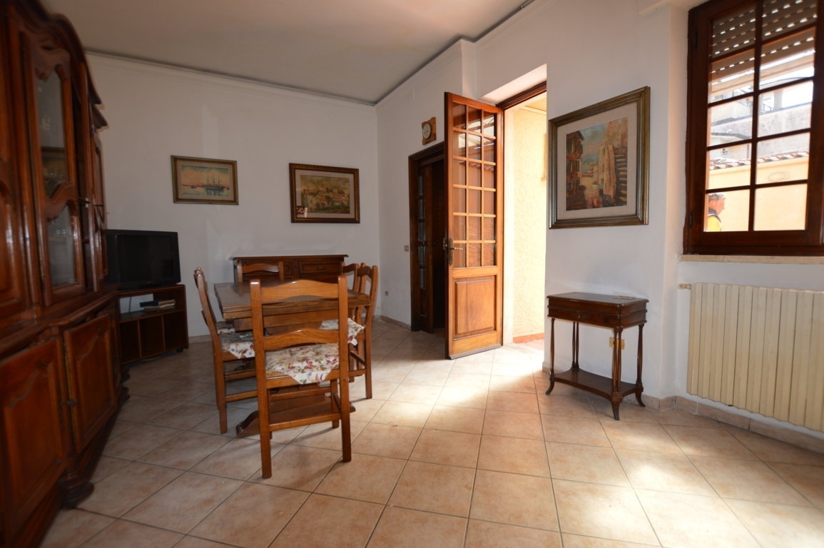 Villa Unifamiliare - Indipendente VIAREGGIO vendita  Centro  Mediterranea Immobiliare s.n.c.