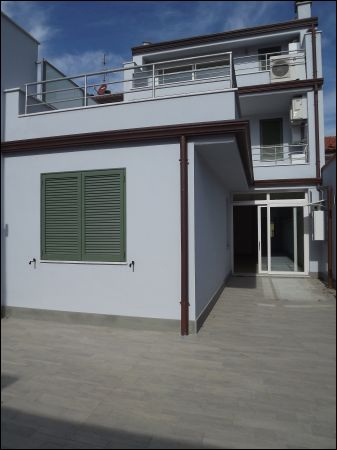 Appartamento VIAREGGIO vendita  Centro/Pineta  Mediterranea Immobiliare s.n.c.