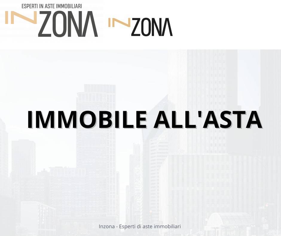 Magazzino in vendita a Macerata (MC)