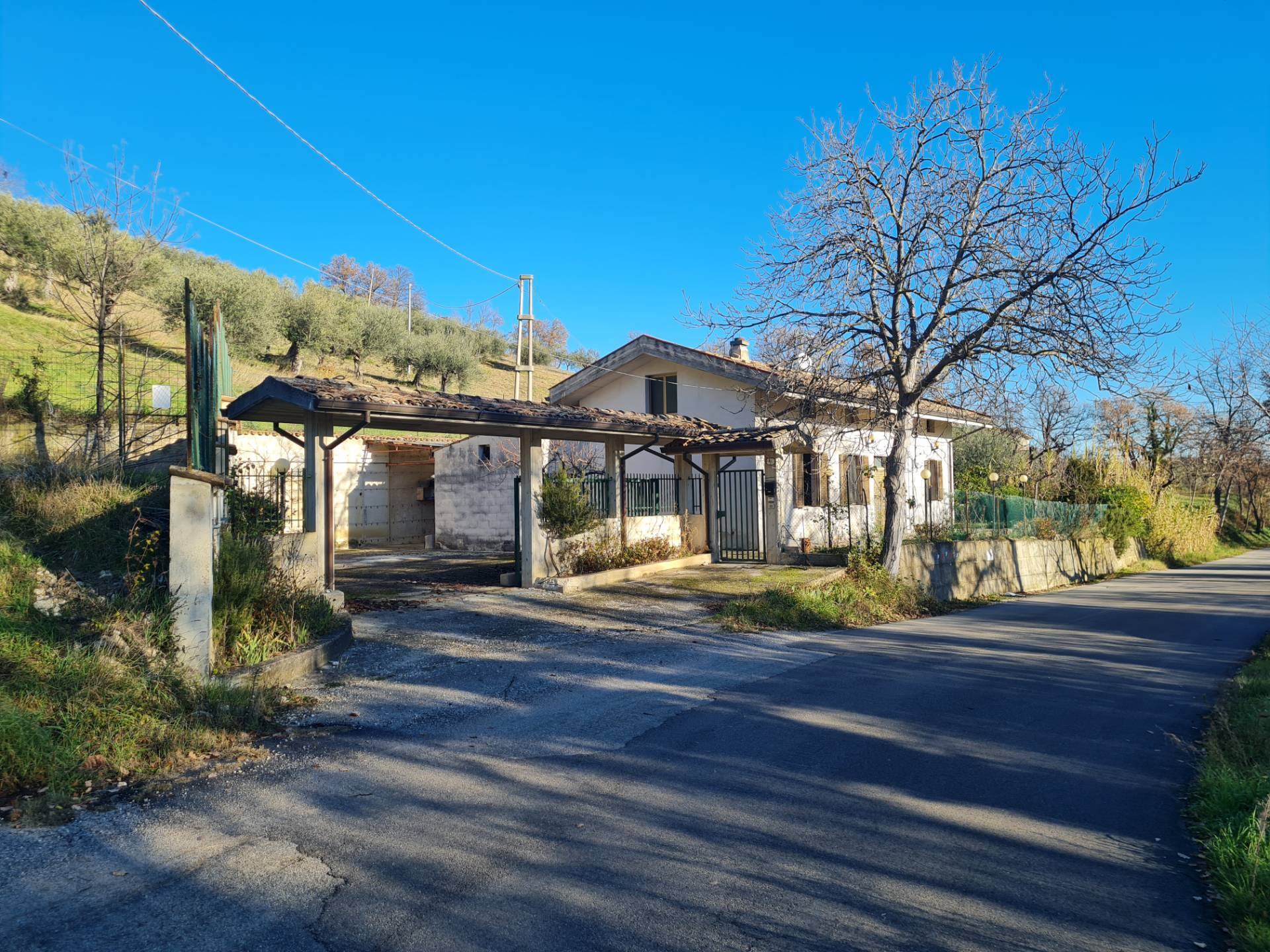 Casa indipendente in vendita a Civitella Casanova (PE)