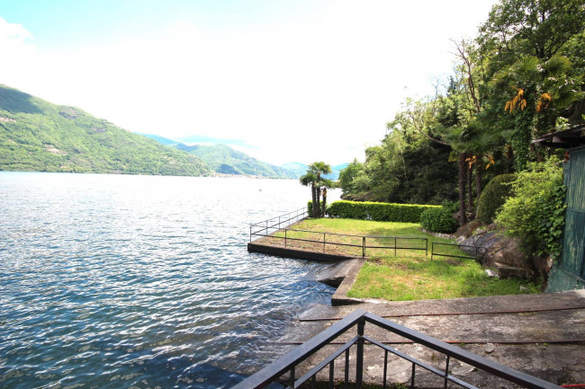 Casa indipendente in vendita a Cannobio (VB)