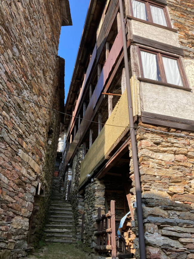 Valle Cannobina, Rustic at Sale