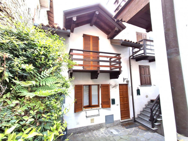 Ghiffa, House at Sale