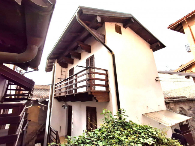 Ghiffa, House at Sale