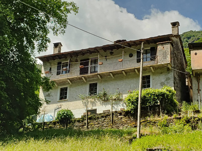 Valle Cannobina, Rustic at Sale