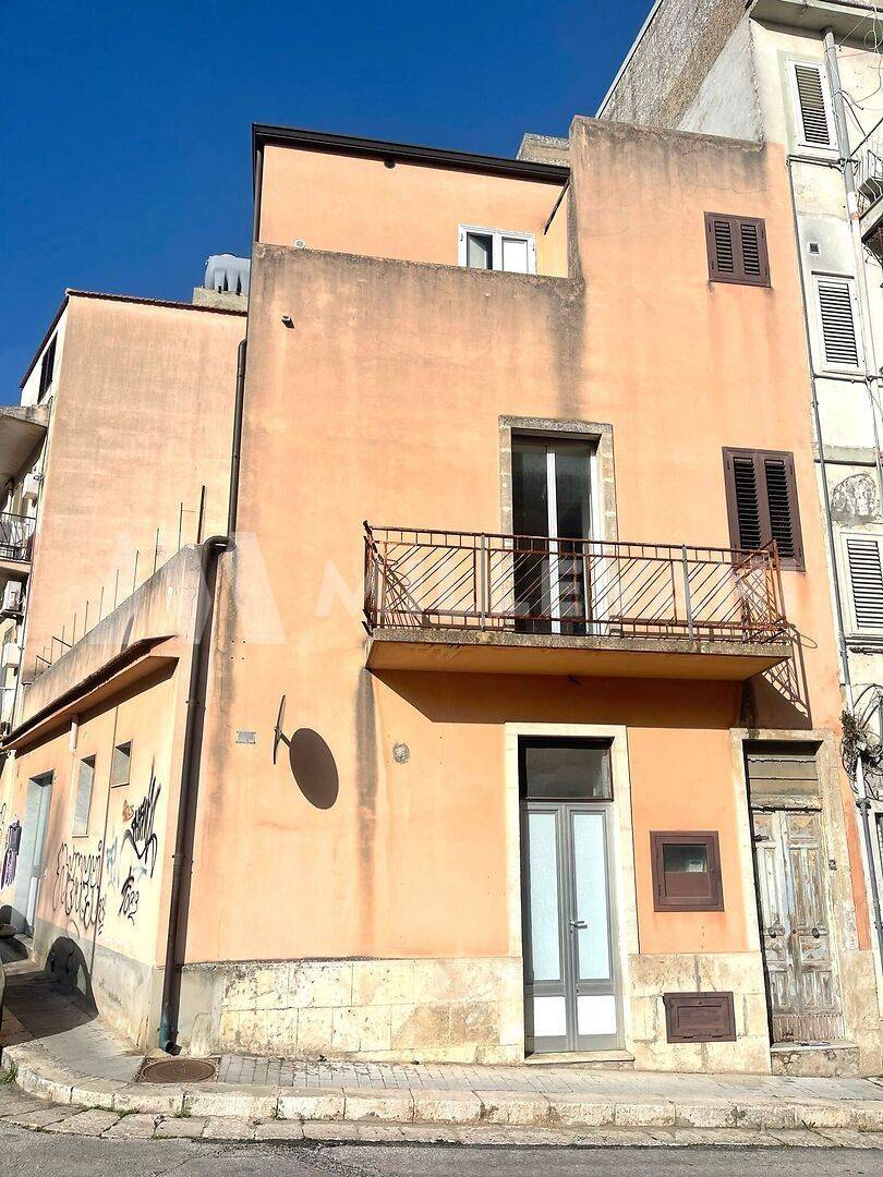 Casa indipendente in vendita a Ragusa (RG)