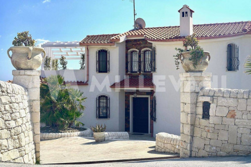 Villa in vendita a Marina Di Ragusa, Ragusa (RG)