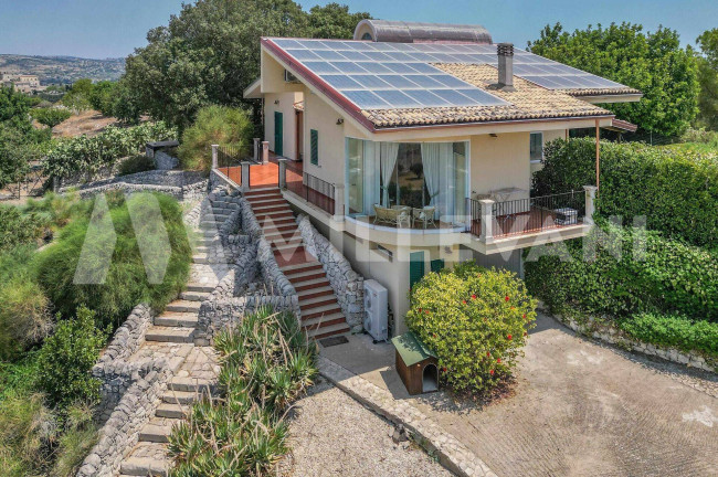 Villa in vendita a Modica (RG)