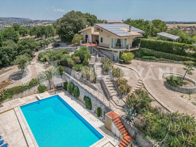 Villa in vendita a Modica (RG)