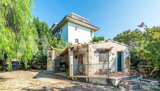 Villa in vendita a Marina Di Ragusa, Ragusa (RG)