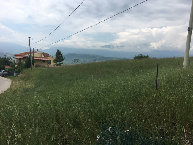 Terreno edificabile in vendita a Nocciano