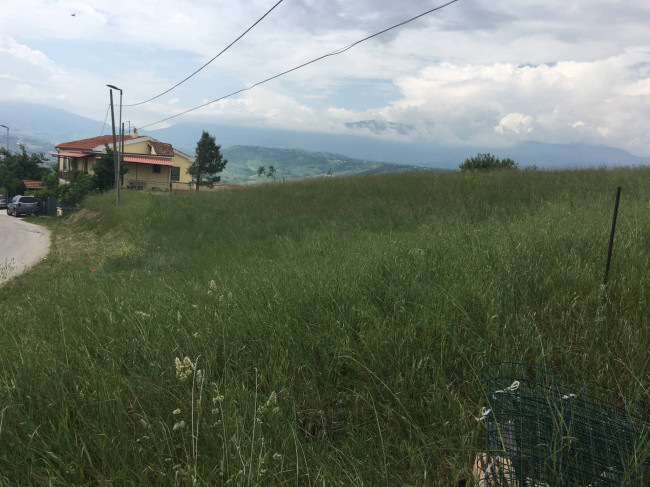 Terreno edificabile in vendita a Nocciano