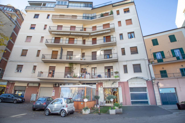 Locale commerciale in vendita a Chieti