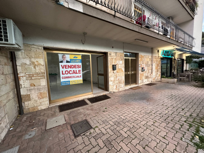 LOCALE COMMERCIALE in vendita a Chieti