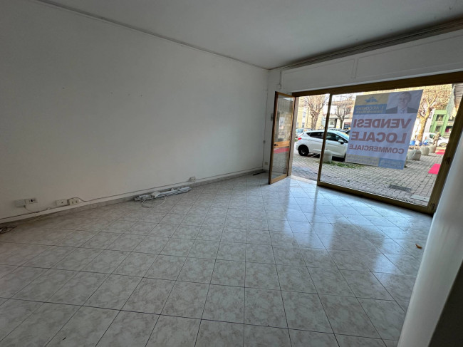 LOCALE COMMERCIALE in vendita a Chieti