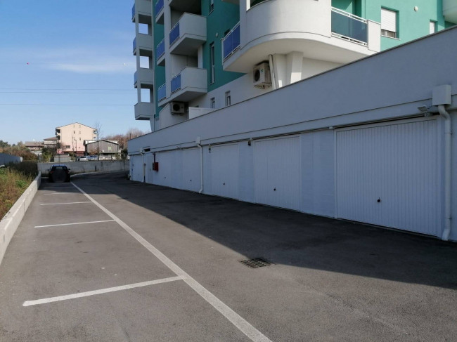 AUTORIMESSA/GARAGE in vendita a Chieti