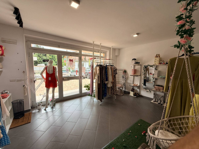 Locale commerciale in vendita a Chieti