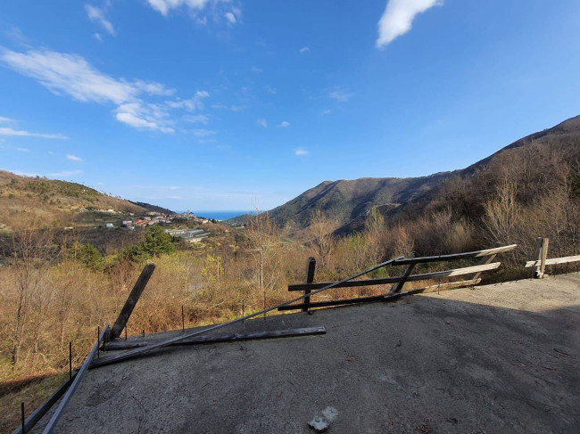 Casa indipendente in vendita a Bergalla, Balestrino (SV)