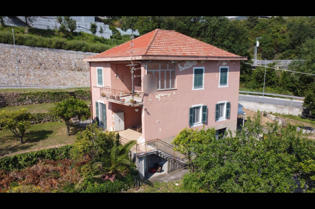 Piano di villa a Loano
