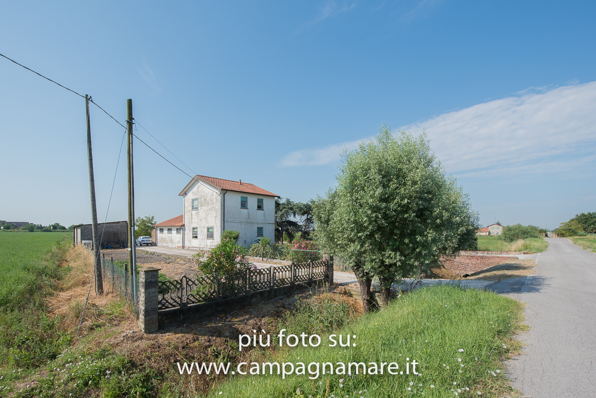 Villa LAGOSANTO vendita    Campagna Mare Immobili