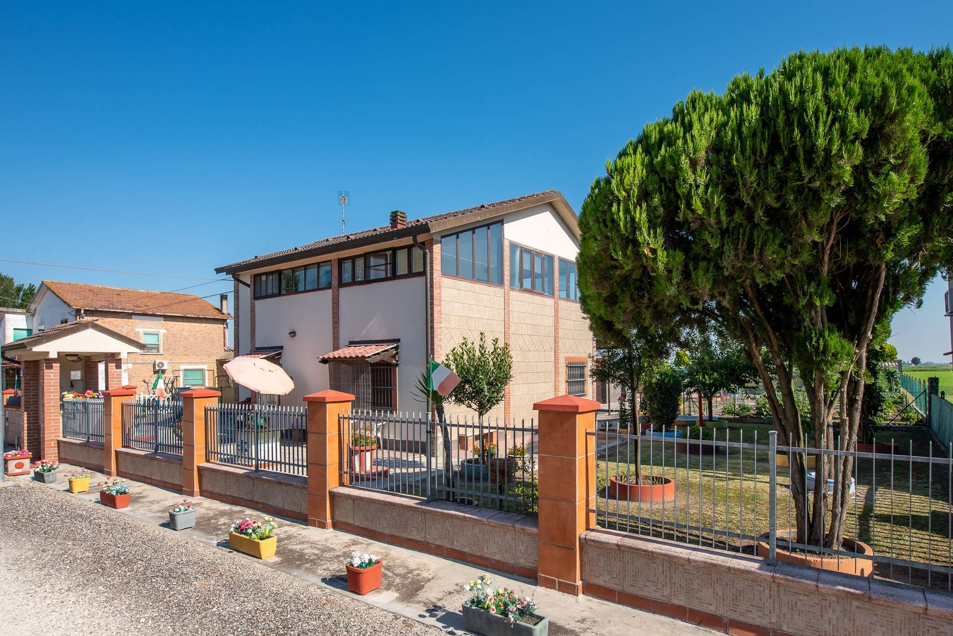 Villa Unifamiliare - Indipendente JOLANDA DI SAVOIA vendita    Campagna Mare Immobili