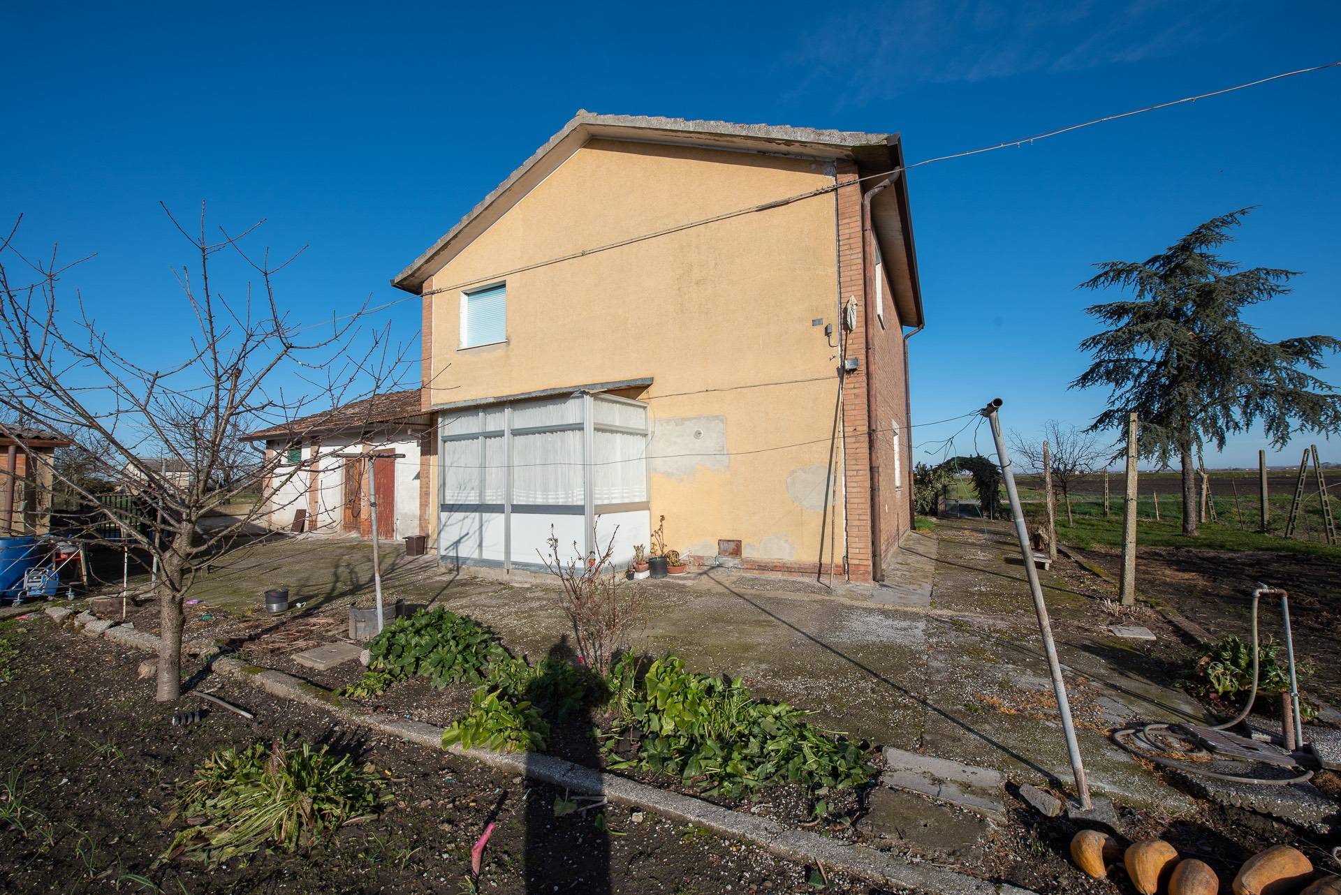 Villa Unifamiliare - Indipendente JOLANDA DI SAVOIA vendita    Campagna Mare Immobili