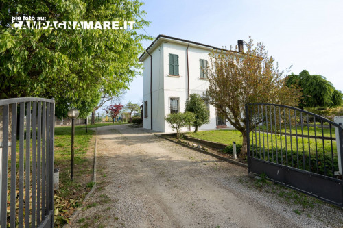 Casa indipendente in vendita a Copparo (FE)