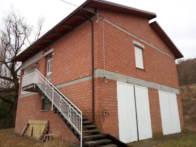 Casa con terreno agricolo a Prignano sulla Secchia