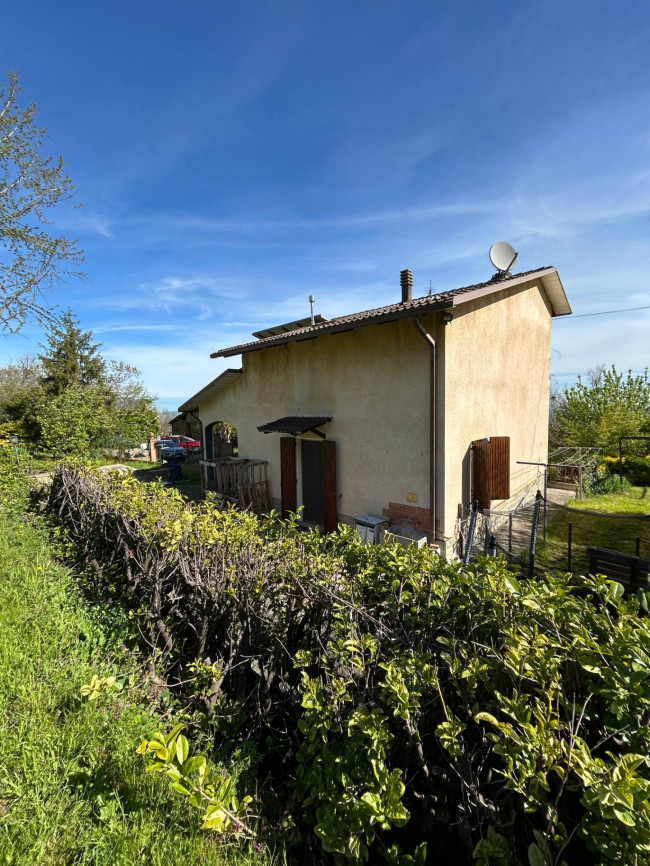 Casa con terreno agricolo a Prignano sulla Secchia