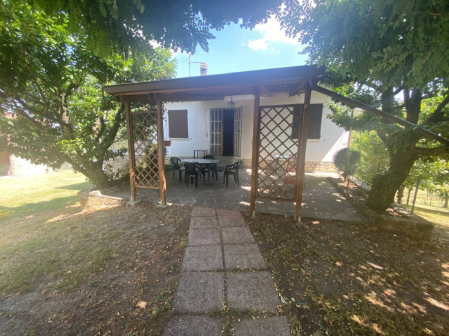 Casa con terreno agricolo a Serramazzoni