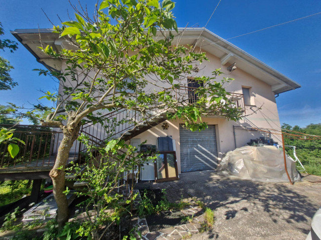 Appartamento con giardino a Serramazzoni