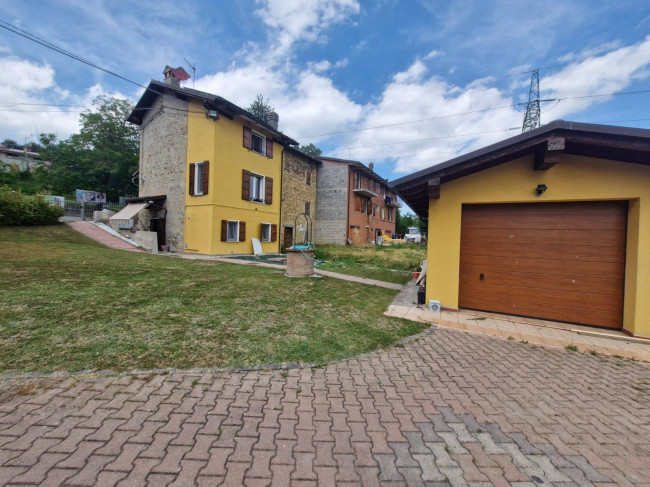 Porzione di casa indipendente a Serramazzoni