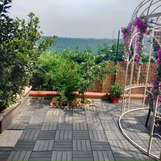 Appartamento con giardino a Serramazzoni