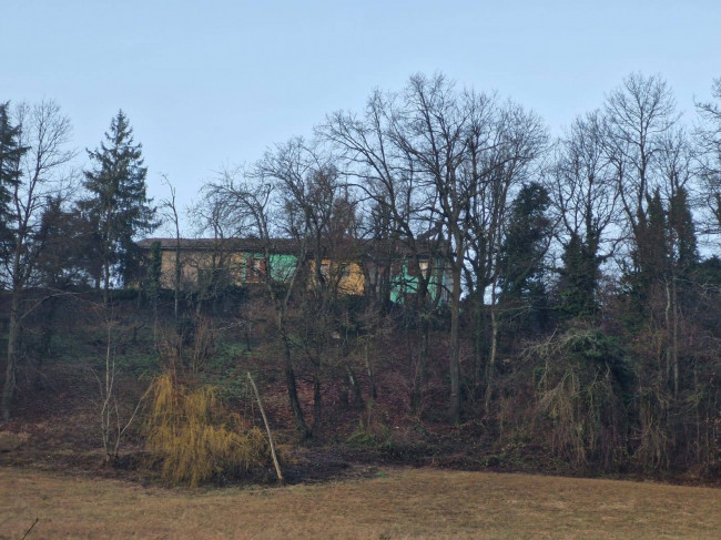 Podere con terreno a Pavullo nel Frignano