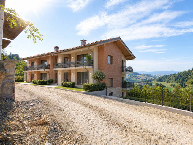 Villetta a schiera a Serramazzoni